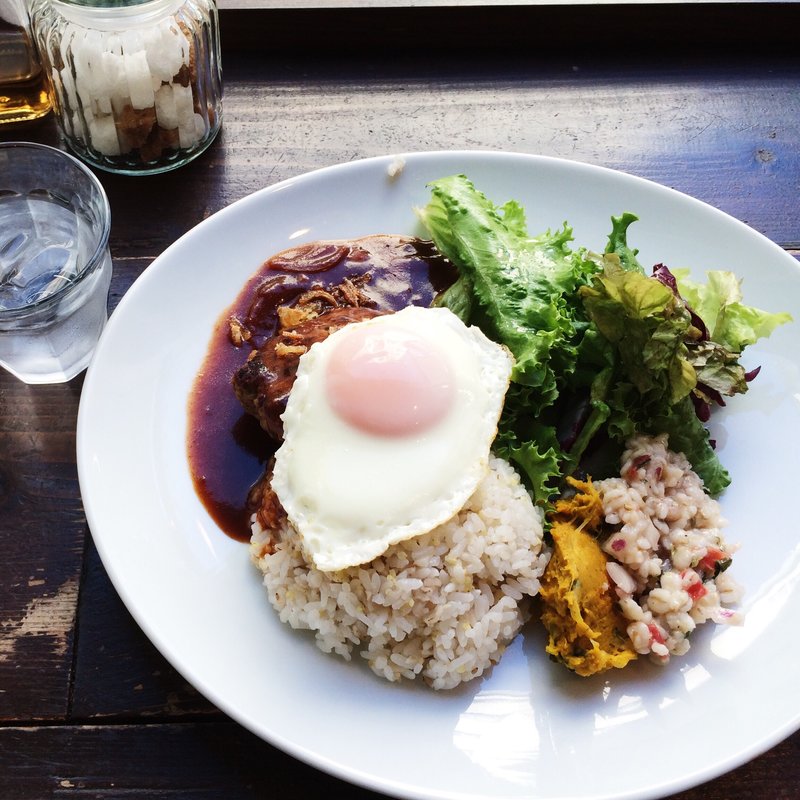 ロコモコプレート(トリトンカフェ)