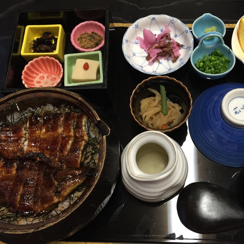  『名物』ひつまぶし(鰻処まえの 本店)