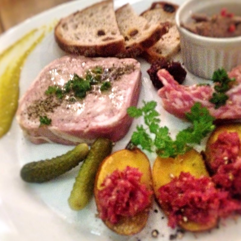 肉屋の前菜 3種盛り合わせ(八十郎 新富二丁目店)