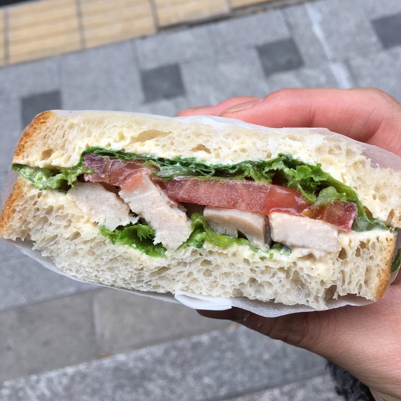 ツナコンフィサンドイッチ(ブルックリン ロースティング カンパニー 北浜)