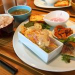 5種の日替わり惣菜 セット(KICHITONARU KITCHEN)