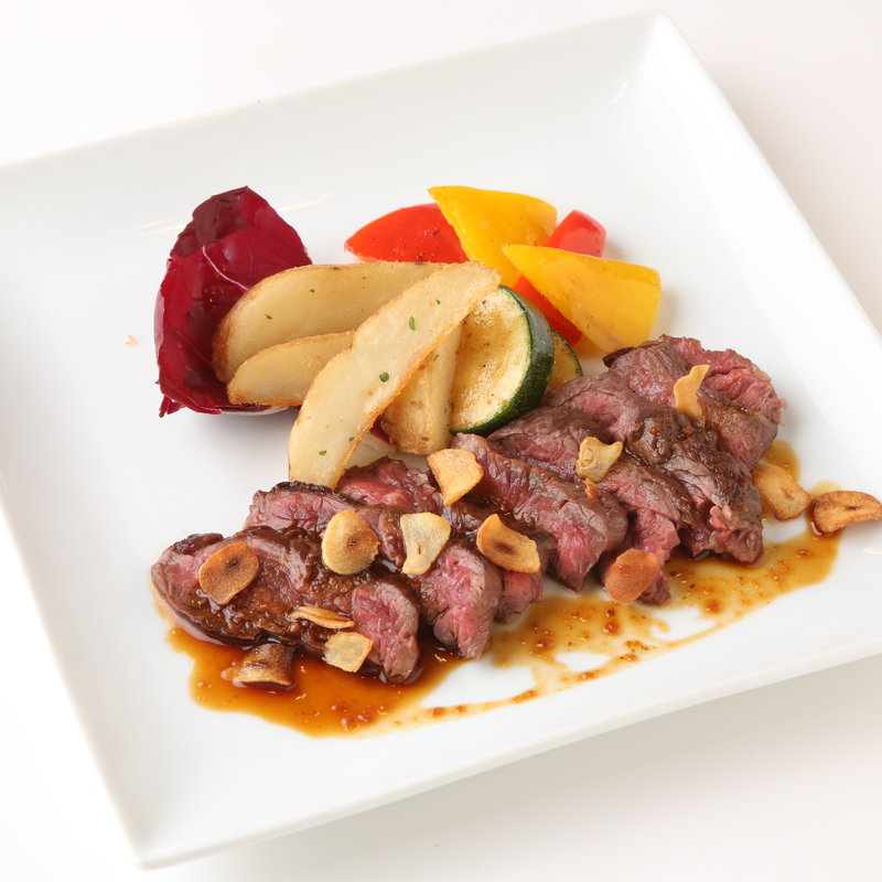 和牛のグリル　ガーリック添え(レガーレ)