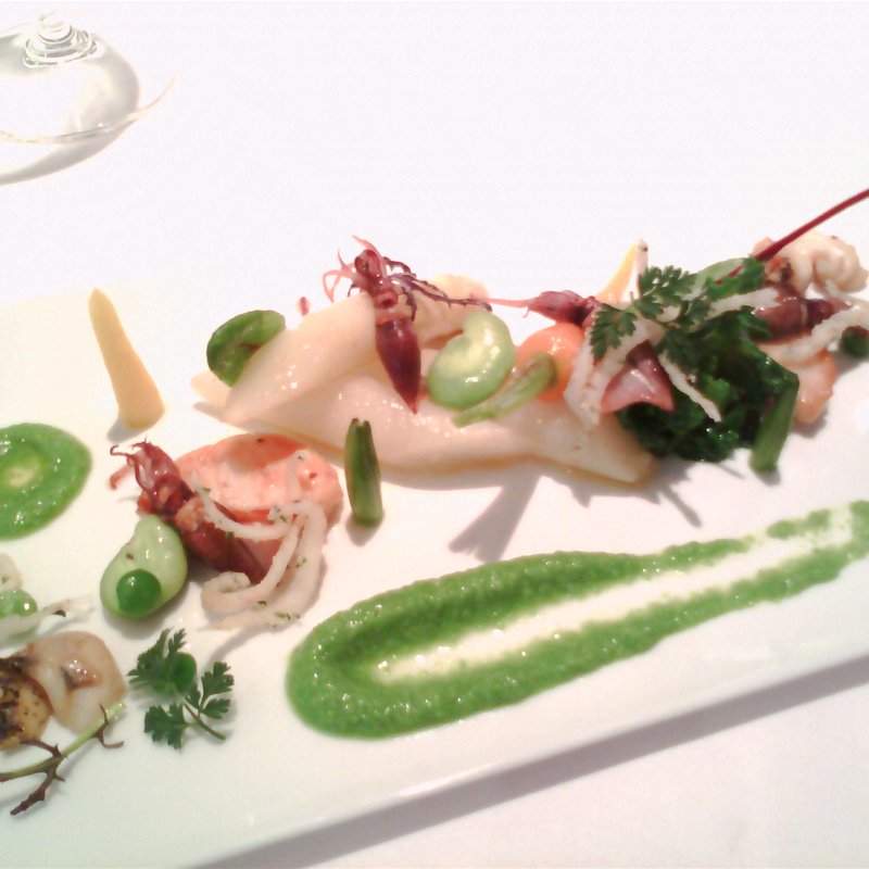 鮮魚の盛り合わせ(ヒロミチ)