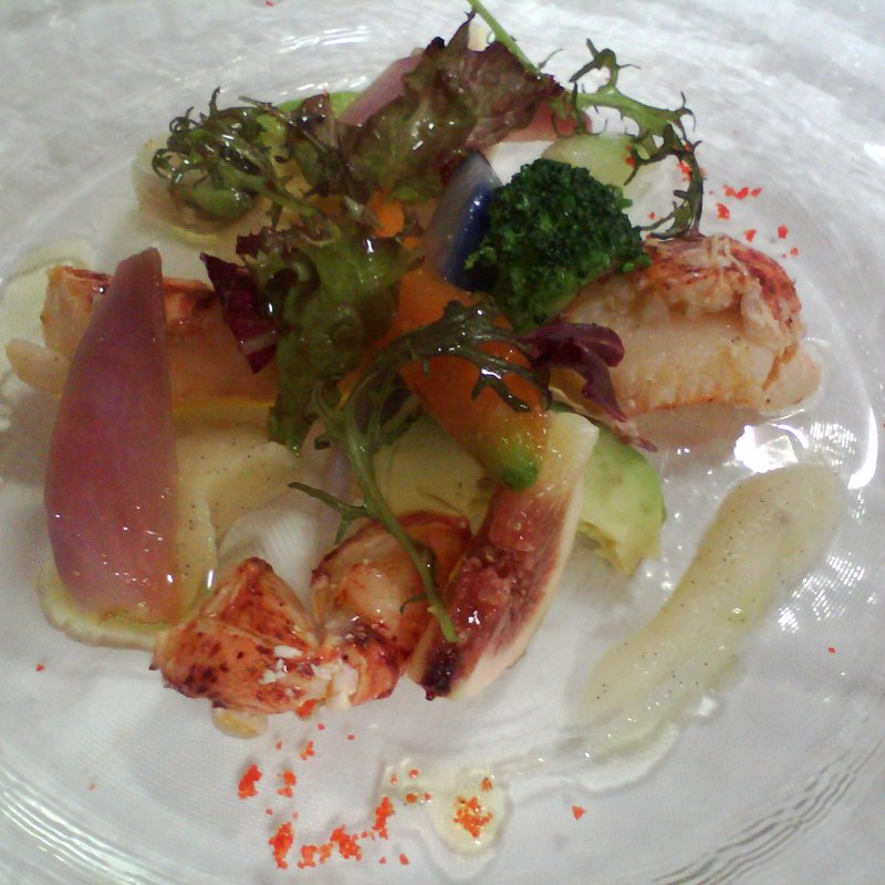 カニと無花果　温野菜添え(ヒロミチ)