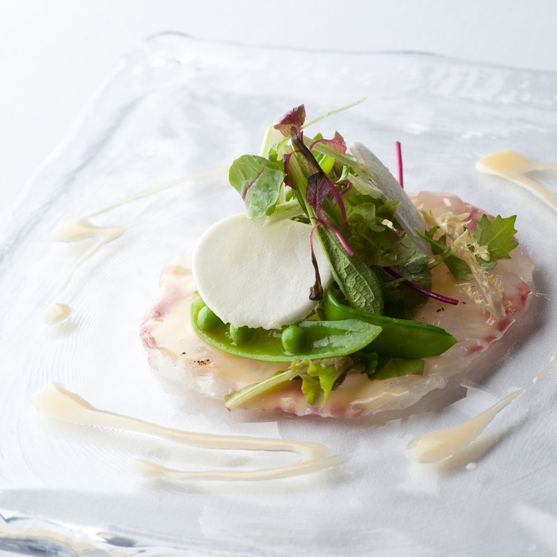 カンパチのカルパッチョ　野菜仕立て(KEISUKE MATSUSHIMA （ケイスケ マツシマ【旧店名】レストラン アイ）)