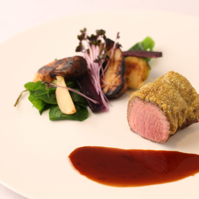蝦夷鹿内モモのロースト(レストラン ミッシェルナカジマ)