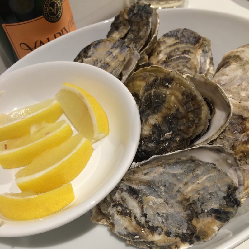 殻付き蒸し牡蠣500g(IKI OYSTER BAR)