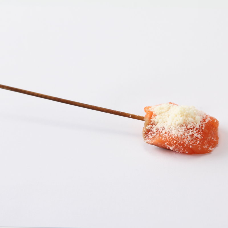 サーモン　パルメザンチーズ(銀座六覺燈 銀座店)