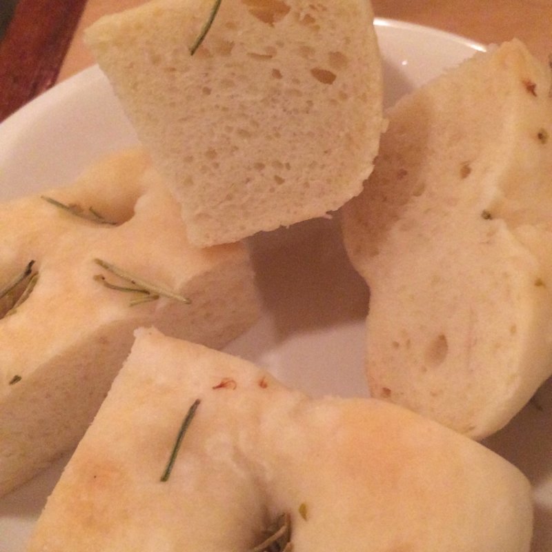 自家製フォカッチャ(レジュベ)