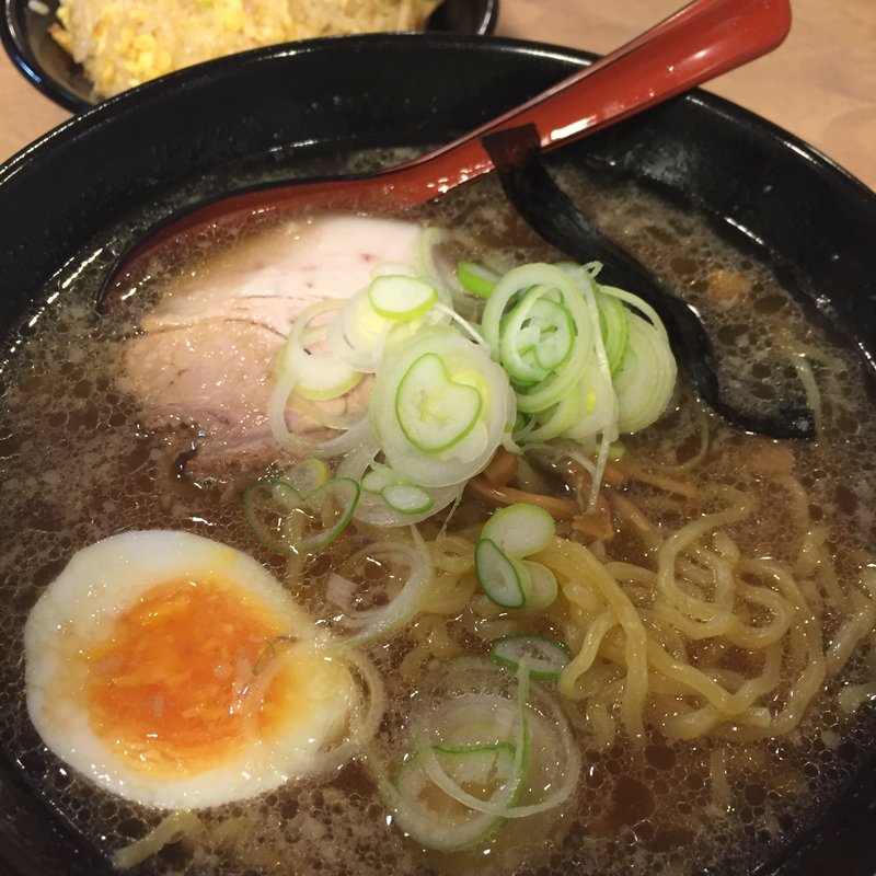 醤油ラーメン(ラーメン専門・昭和居酒屋 | 元祖札幌や)