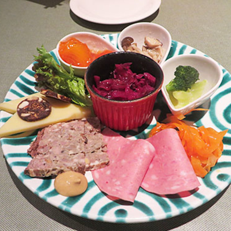 ホイリゲンプレート ハーフ(菜酒啓処 Budouya 葡萄舎)