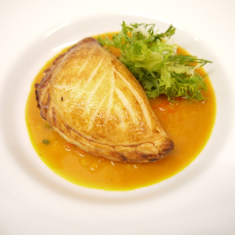 たっぷり野菜とお肉のパイ包み(l’Odorante par Minoru Nakijin)