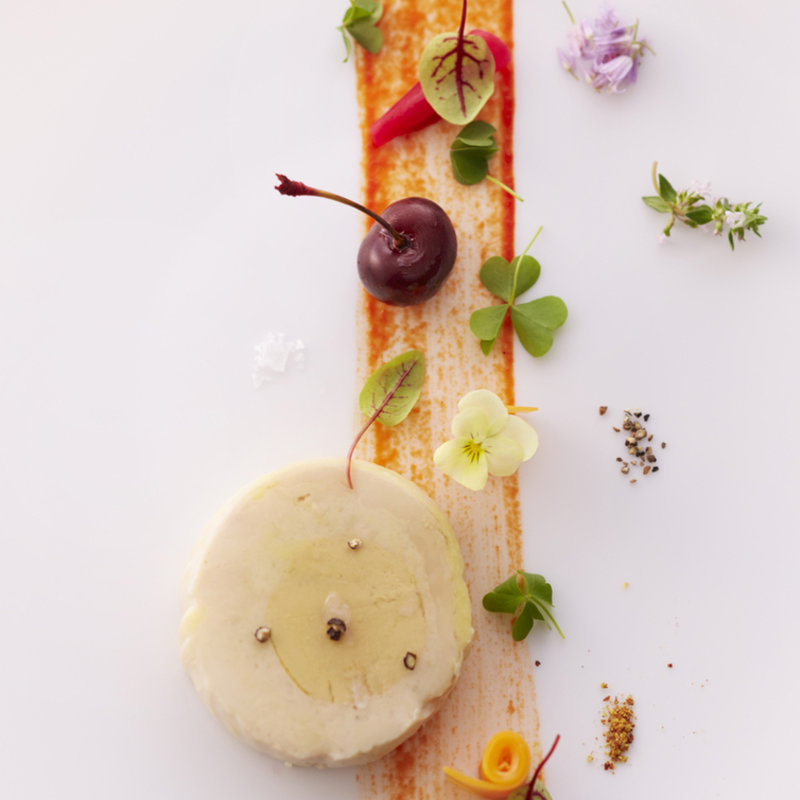 豚肉のムース仕立て　季節を告げる一皿(l’Odorante par Minoru Nakijin)