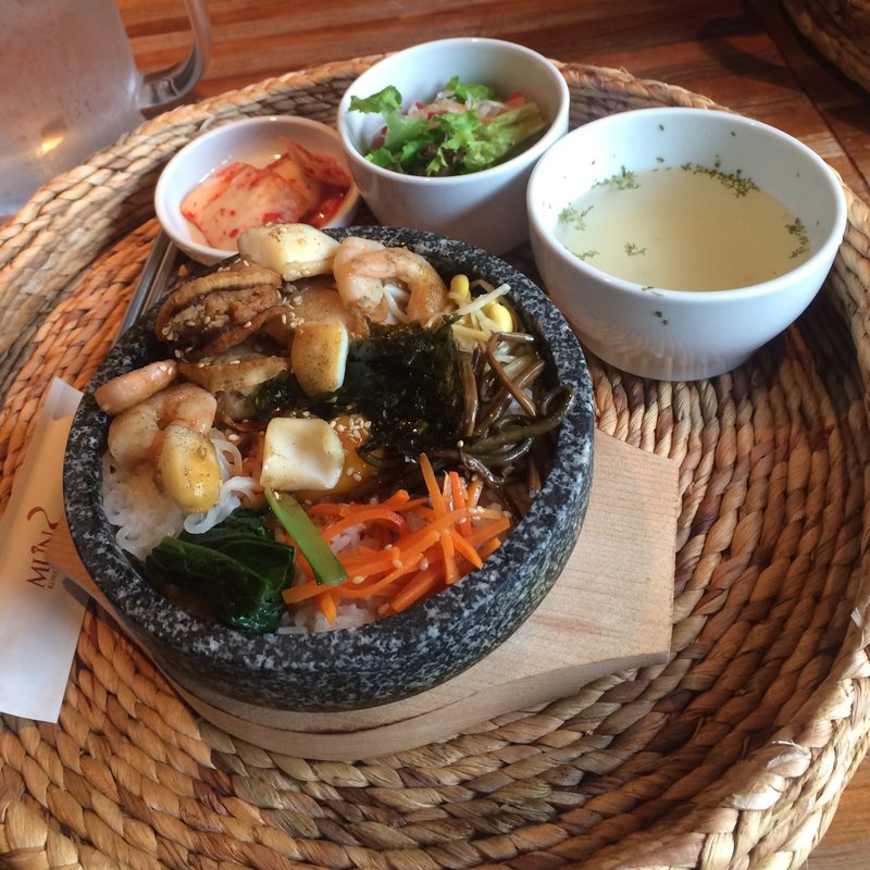 石焼海鮮ビビンバ(KOREAN FOOD MUN （コリアンフード　ムン）)
