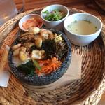 石焼海鮮ビビンバ(KOREAN FOOD MUN （コリアンフード　ムン）)