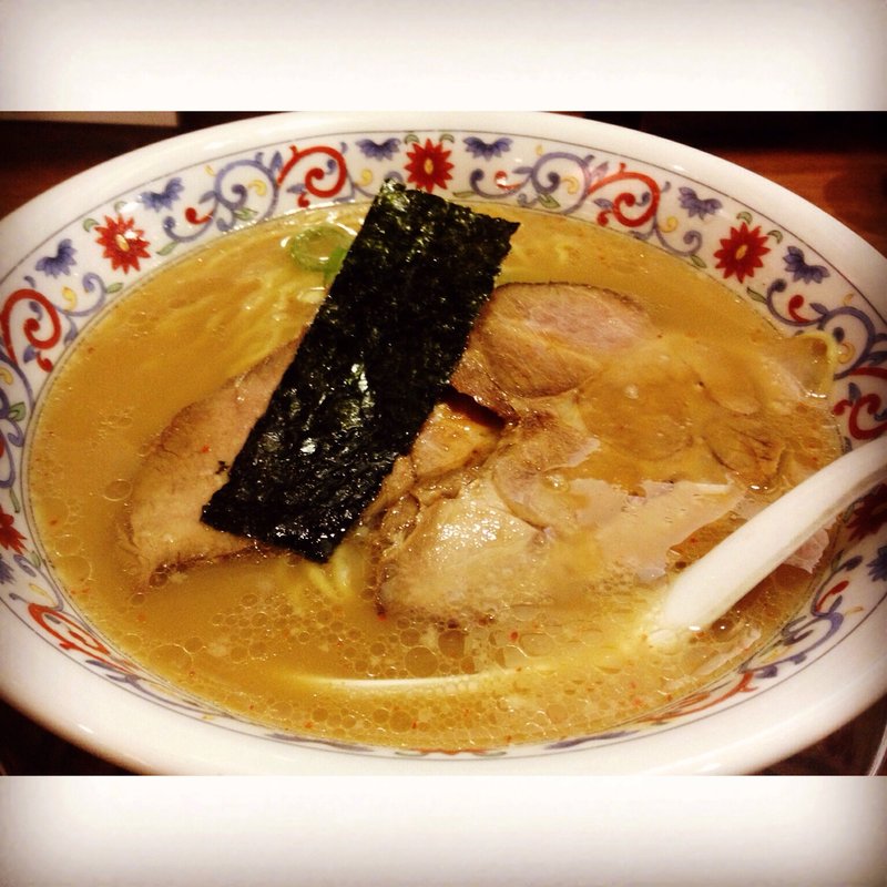 郷家ラーメン(中華そば郷家 天神店 )