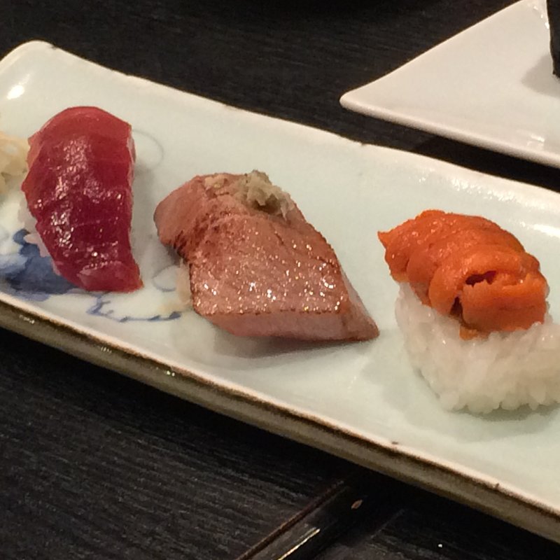 極上大とろ炙り(築地青空三代目 本店 （ツキジアオゾラサンダイメ）)