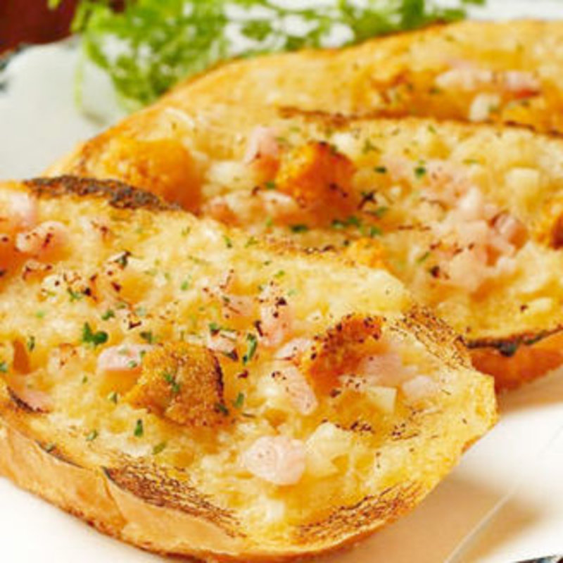 雲丹のガーリックトースト(えびず 御茶ノ水店)