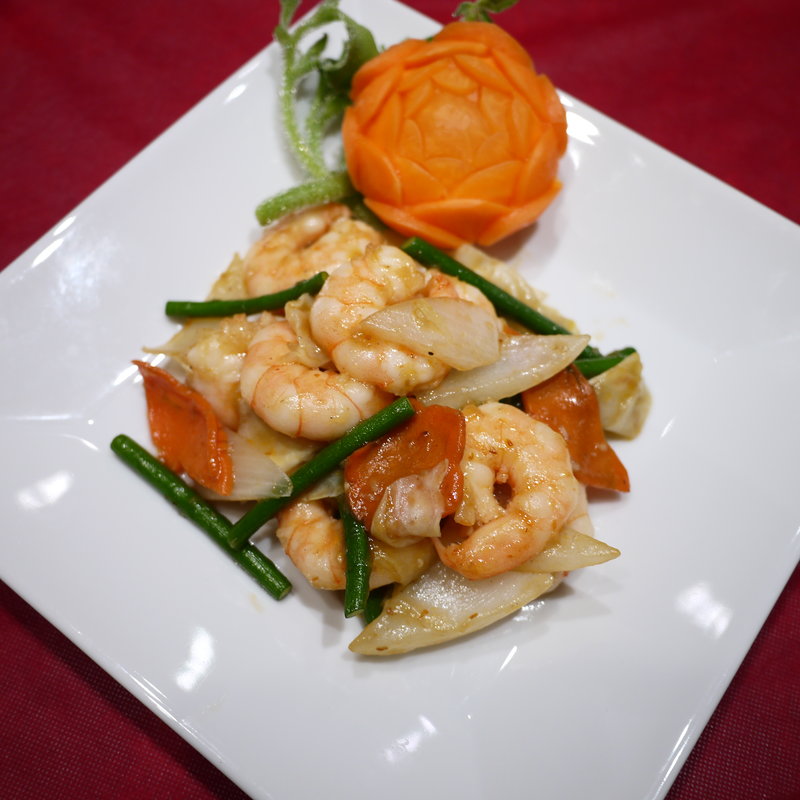 海老と野菜のグリル　バラを添えて(老地方　 （ラォディファン）)