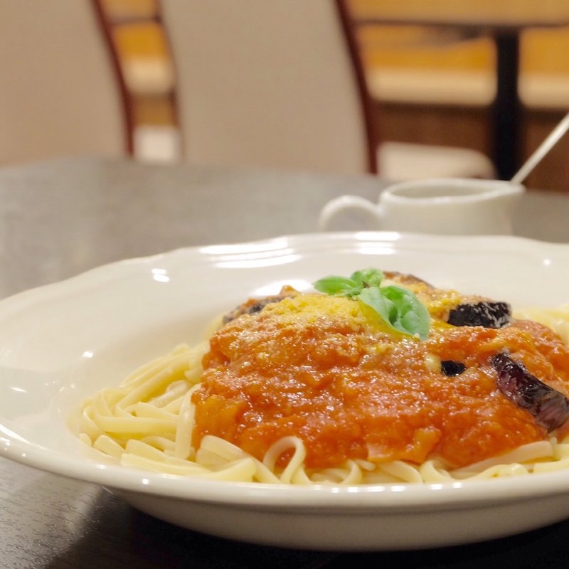 なすとベーコンのトマトソースパスタ(パッソアパッソ （Passo a Passo）)