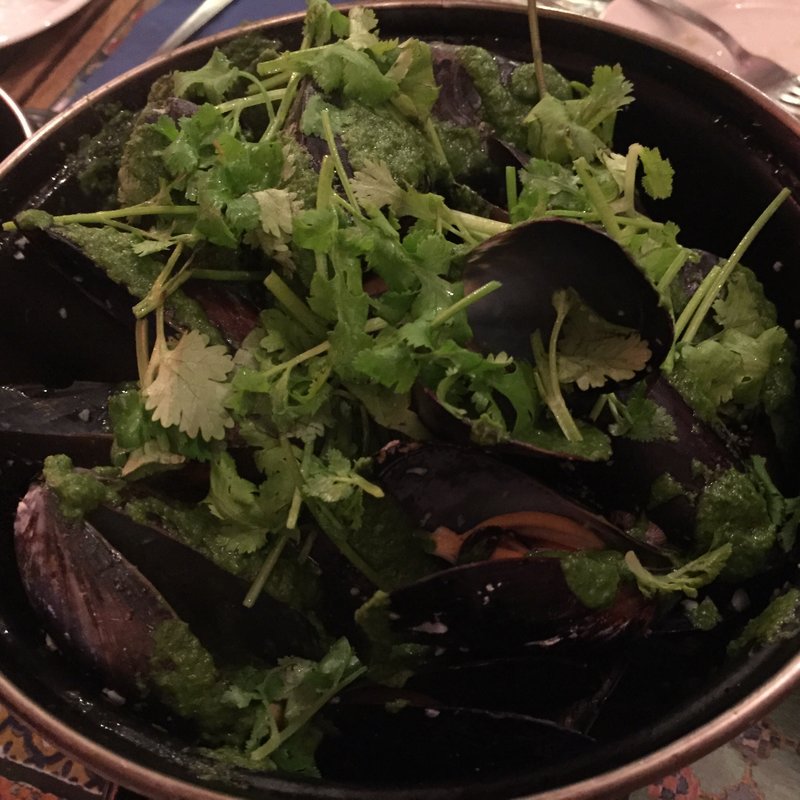 ムール貝 パクチー(Pinze Loca（ピンゼ ロカ）)