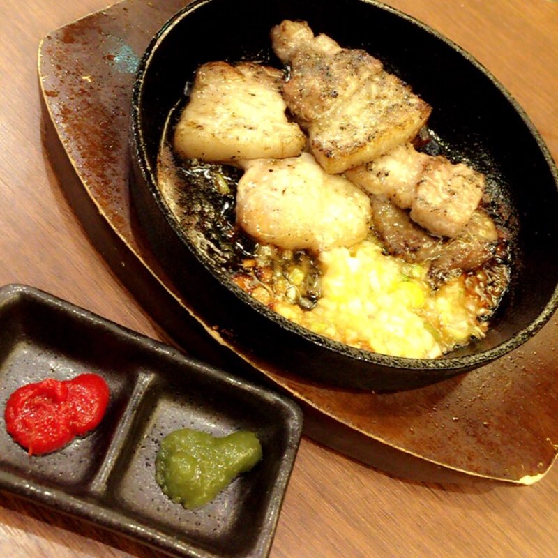 黒さつま鶏 炭火焼(中)(山内農場 亀戸北口駅前店)