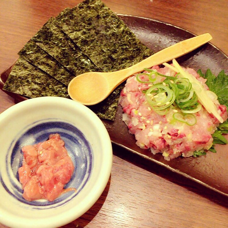 麦味噌で食べるとろける鰤王の叩きなめろう(山内農場 亀戸北口駅前店)
