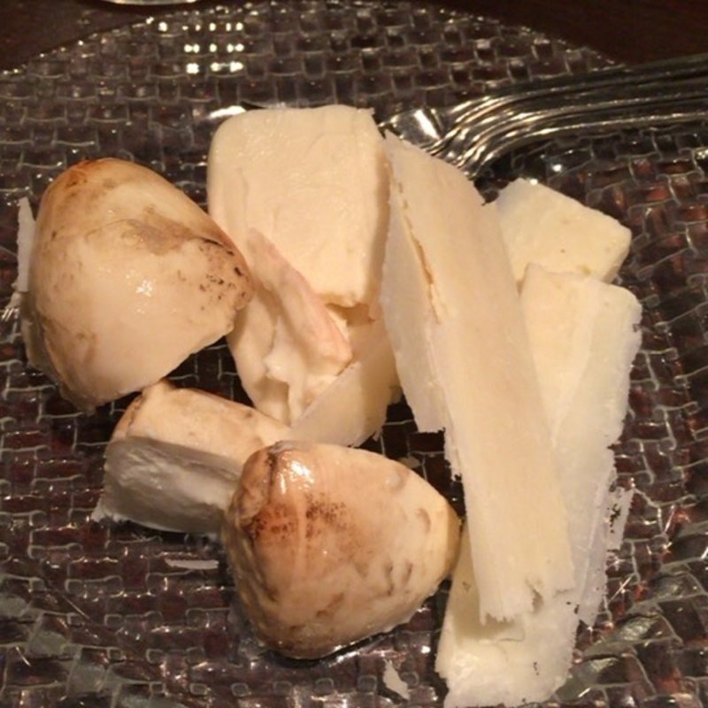 チーズ盛り合わせ(ピッコロ・カスターニャ)