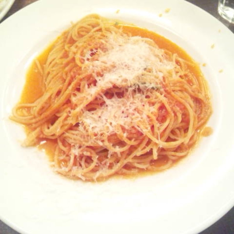 バジルとオレガノ風味のトマトソース(ピッツェリア ドォーロ ローマ)