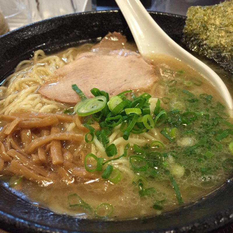 學虎ラーメン(豚骨醤油らーめん學虎 )