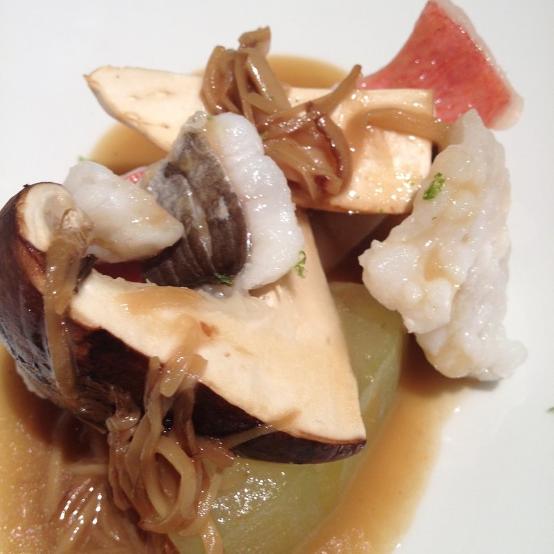 鮮魚と野菜のスープ仕立て(スゥリル （SouRiRe）)