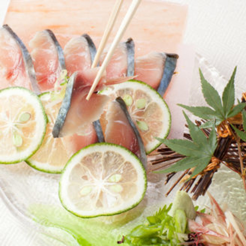 長崎県産　真鯖のかぼす〆　氷結プレート盛り(香家 上野店)