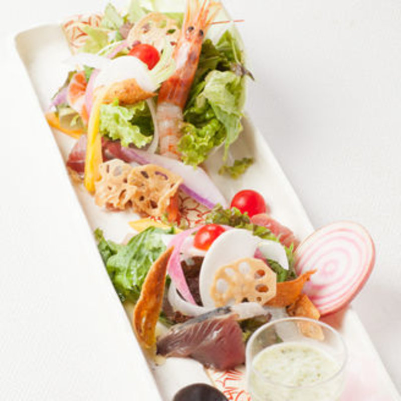 香家特選　魚介たっぷり海鮮サラダ(香家 上野店)