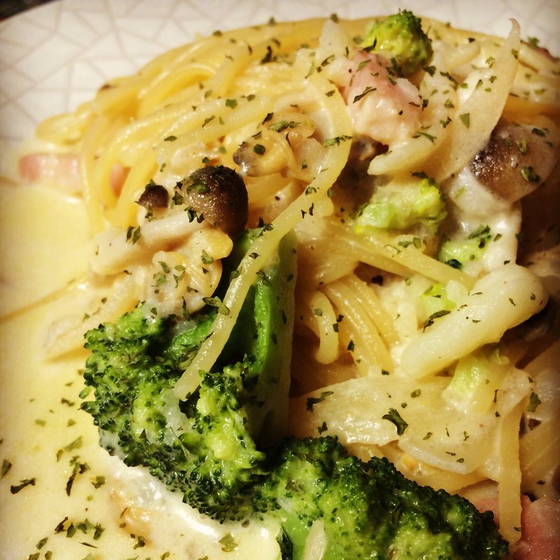 クラムチャウダー風パスタ(happy dining cLover （ハッピーダイニング クローバー）)