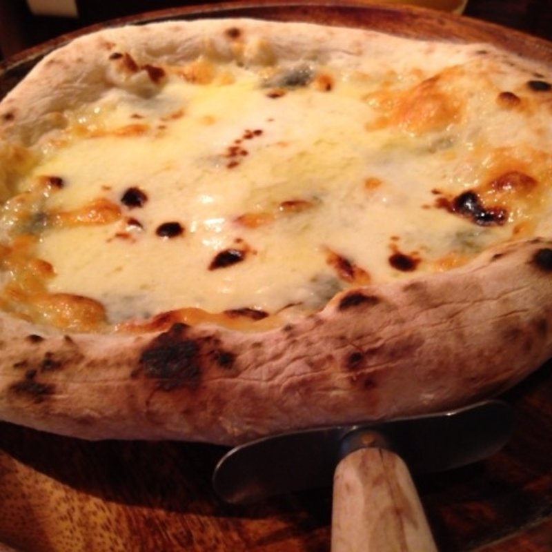 クワトロフォルマッジ(ヤネウラ （yaneura）)