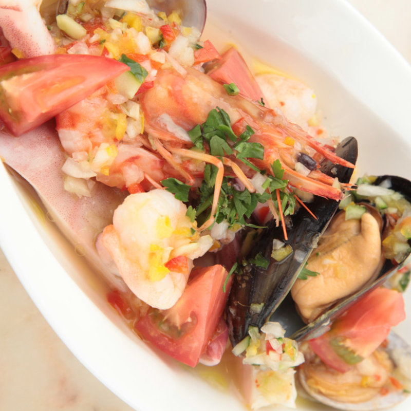 鮮魚のスープ蒸し(赤坂スペインクラブ アラ )