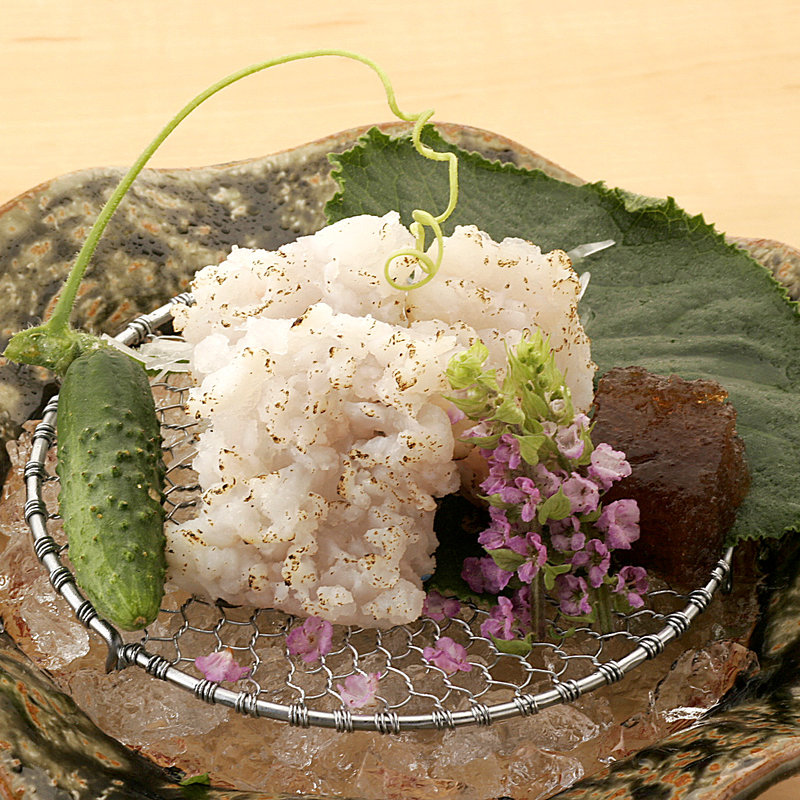 鱧の湯引き　炙り(すみれ家)