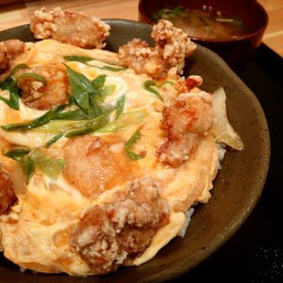 からたま丼(神戸COCCO)