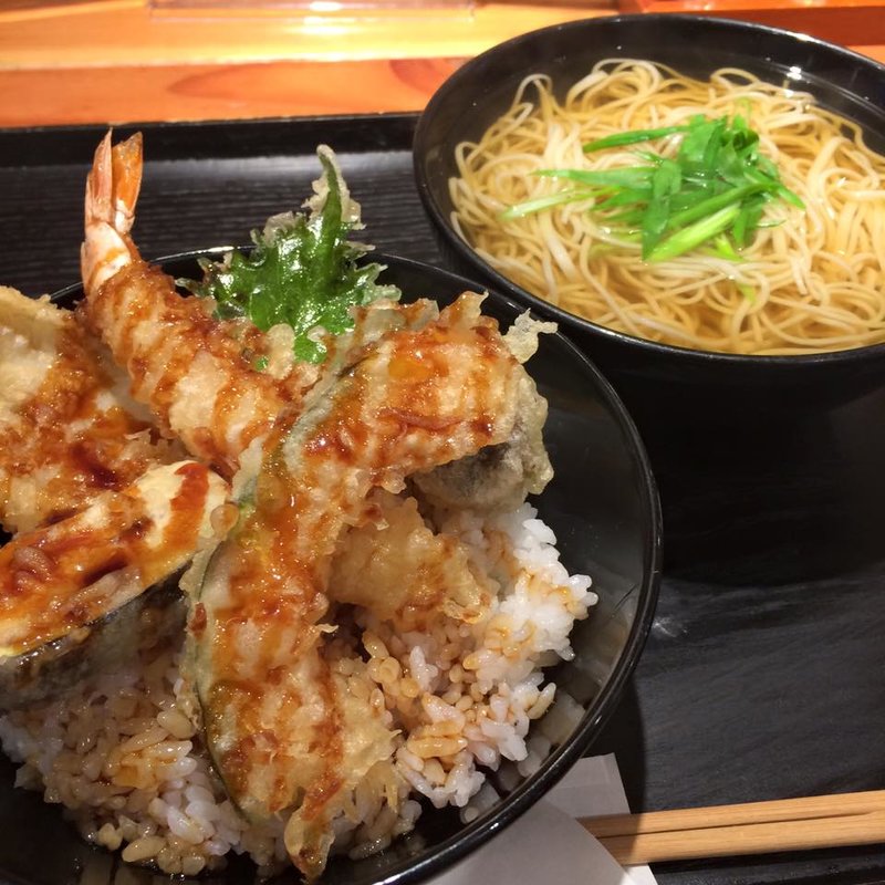 天丼と汁蕎麦(ISOGAMI　FRY　BAR （イソガミ フライ バル）)