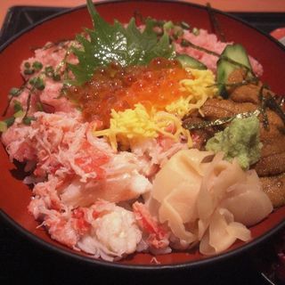 海鮮丼(新鮮市場 馬喰町店 )