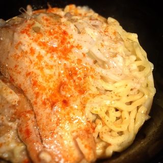 鳥豚（とりとん）油そば　並(油そば春日亭 神田店)