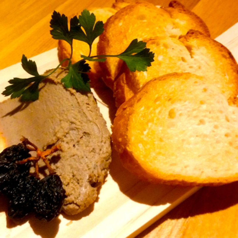 鶏の白レバームース(洋安健果　ベルポスト （Ｂｅｌ　ｐｏｓｔｏ）)