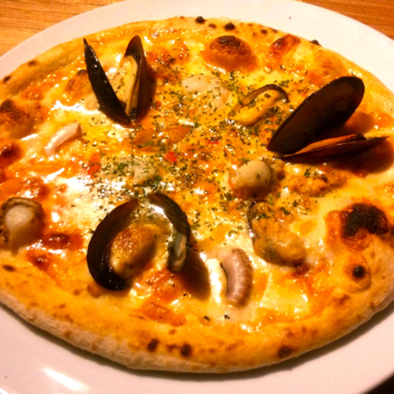 磯かおる魚介のピザ（レギュラー  ハーフ）(洋安健果　ベルポスト （Ｂｅｌ　ｐｏｓｔｏ）)