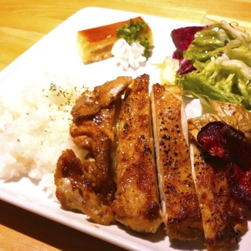 ランチプレート (洋安健果　ベルポスト （Ｂｅｌ　ｐｏｓｔｏ）)