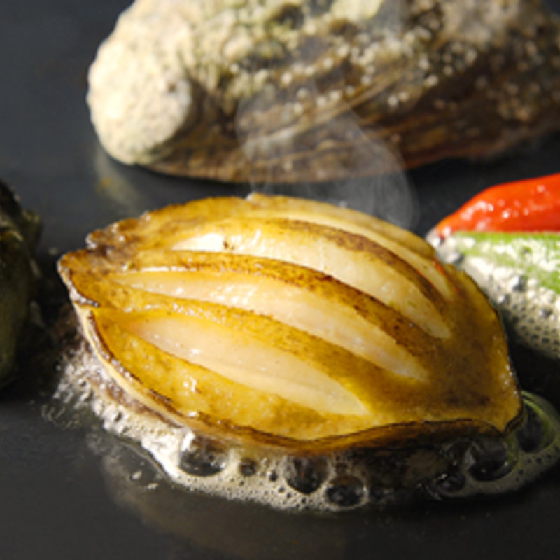 あわびのソテー(和食鉄板焼き 銀座朔月)