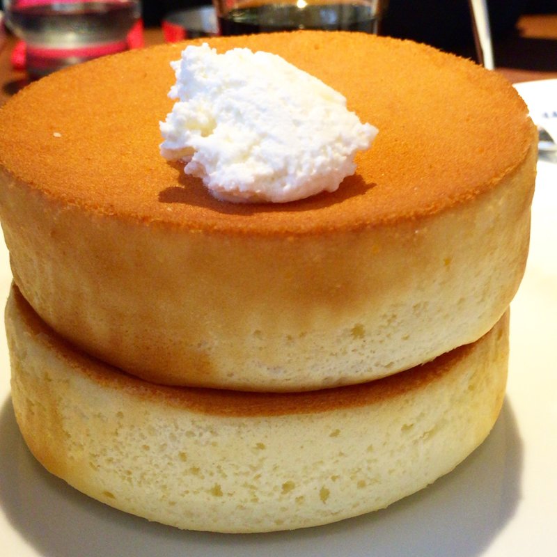 窯焼きスフレパンケーキ(星乃珈琲店 長崎時津店 )