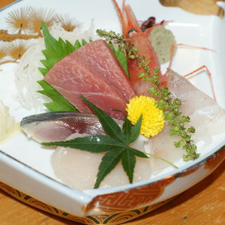 鮮魚の盛り合わせ(寿司かざと)