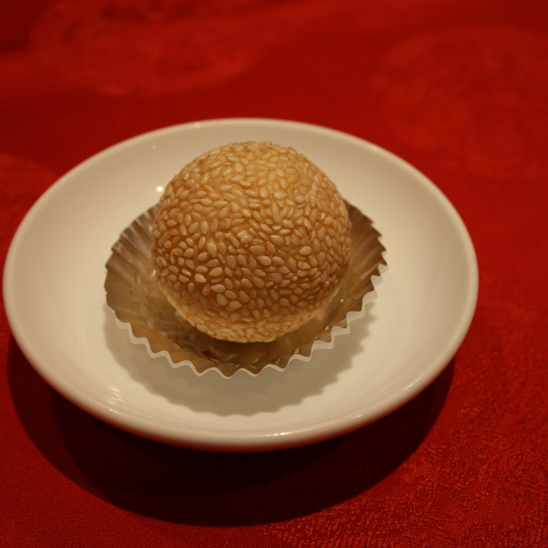 ごま団子(上海大飯店)