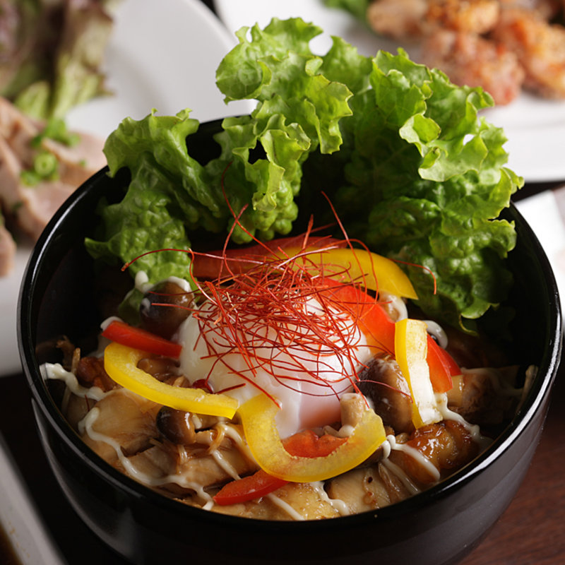 照り焼きチキン丼(新宿OWL)