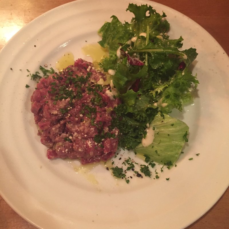 馬肉のタルタル(オー　プティ　ブション （Au Petit Bouchon）)